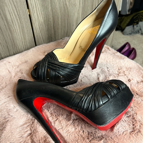 Authentic CL 👠 - Picture 3 of 7